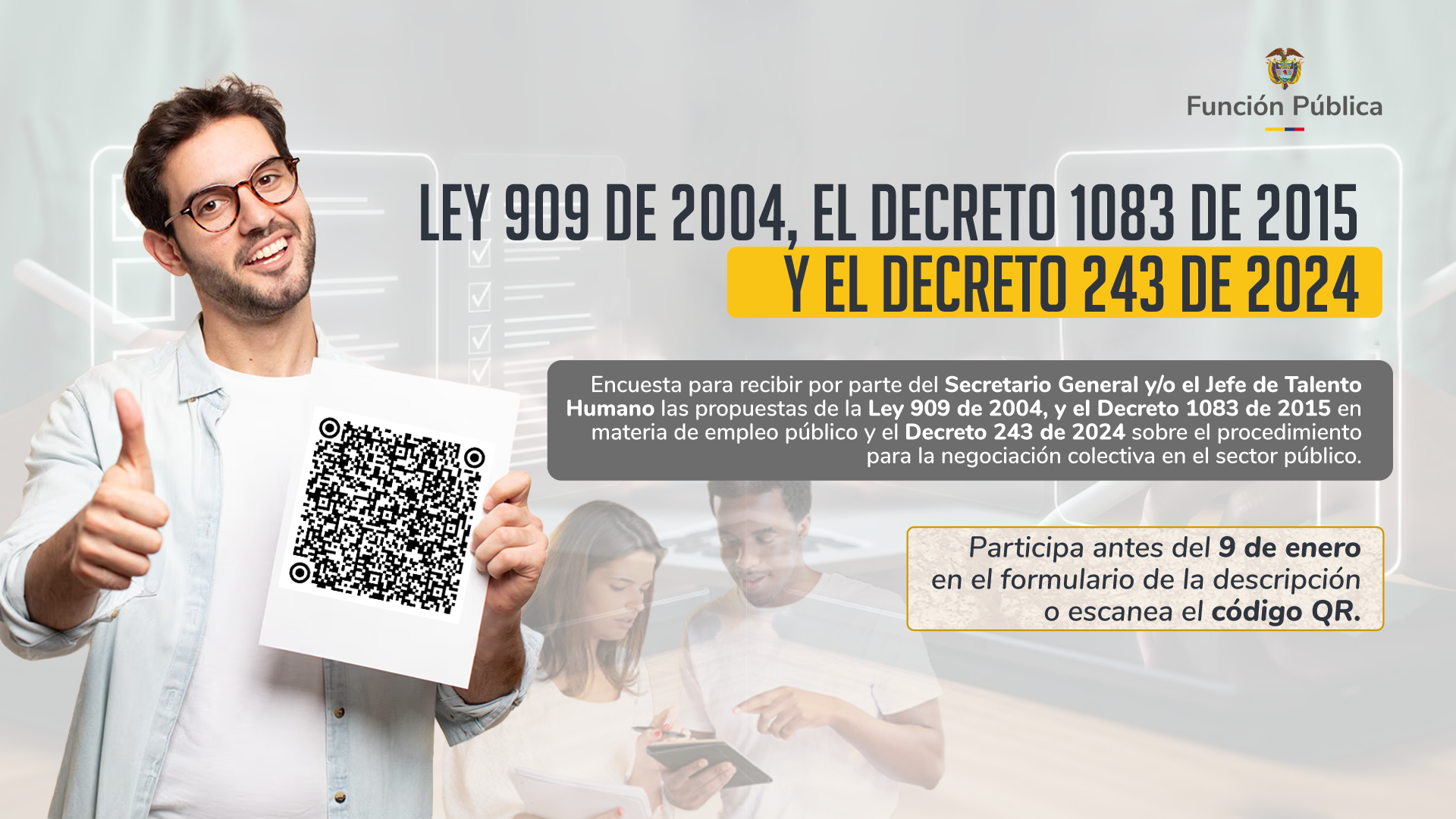 Hombre joven con un código QR en la mano sobre la encuesta de la Ley 909 de 2024, Decreto 1083 de 2015 y Decrto 243 de 2024