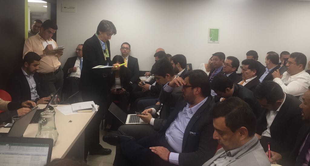 ADJUDICADO ACUERDO MARCO PARA COMPRAR COMPUTADORES Y EQUIPOS PERIFÉRICOS EN LA TIENDA VIRTUAL DEL ESTADO COLOMBIANO ADJUDICADO ACUERDO MARCO PARA COMPRAR COMPUTADORES Y EQUIPOS PERIFÉRICOS EN LA TIENDA VIRTUAL DEL ESTADO COLOMBIANO