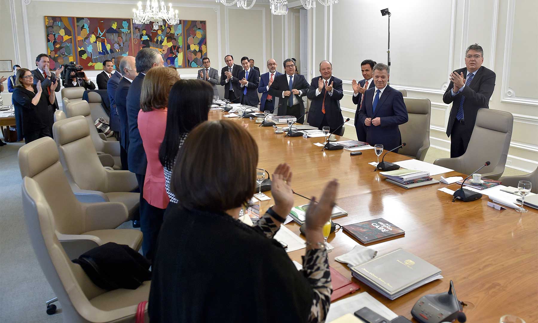 Emotiva despedida del Presidente Santos en la última reunión del Consejo de Ministros Emotiva despedida del Presidente Santos en la última reunión del Consejo de Ministros